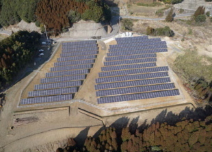 竣工した「佐賀・厳木ソーラウェイ」太陽光発電所