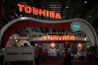 toshiba1.jpg