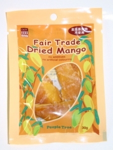 フェアトレード商品5品を販売